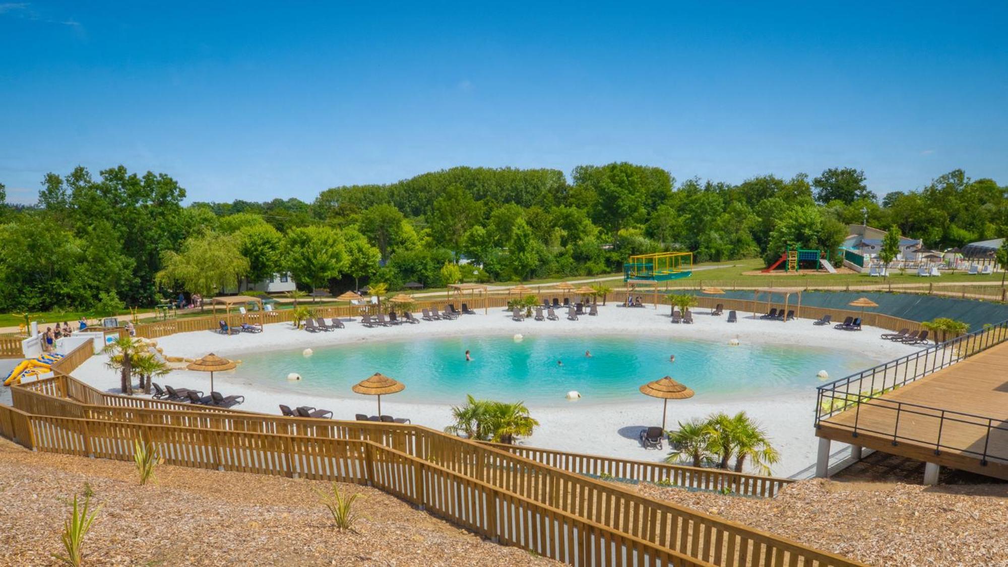 Camping Aubigny-Les Clouzeaux Aubigny  Extérieur photo